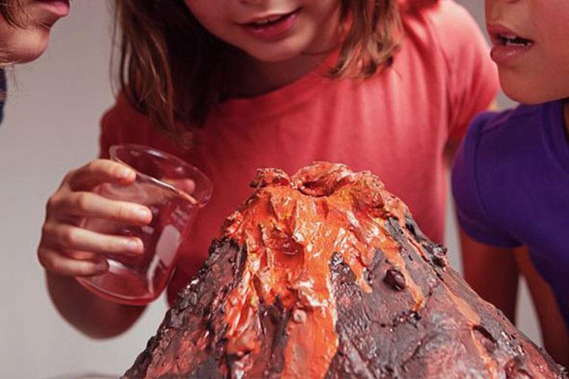 5 Fun Science Experiments We All Did As Kids