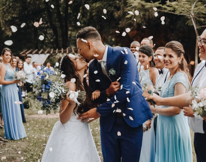 How to Make a Wedding Slideshow