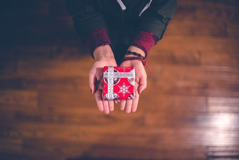 4 Homemade Christmas Gifts to Give This Year